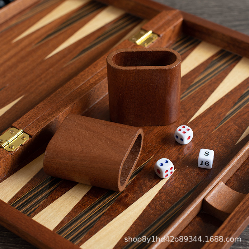 طاولة نرد خشبية صلبة، مصنوعة م - مراجعة Board Game Vantage وسعره