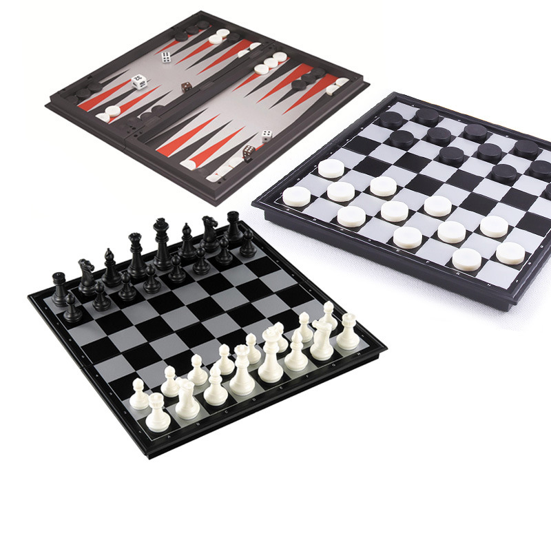 طوي الشطرنج المغناطيسي 25 سنتي - مراجعة Board Game Vantage وسعره